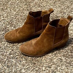 Steve Madden Chelsea boot
